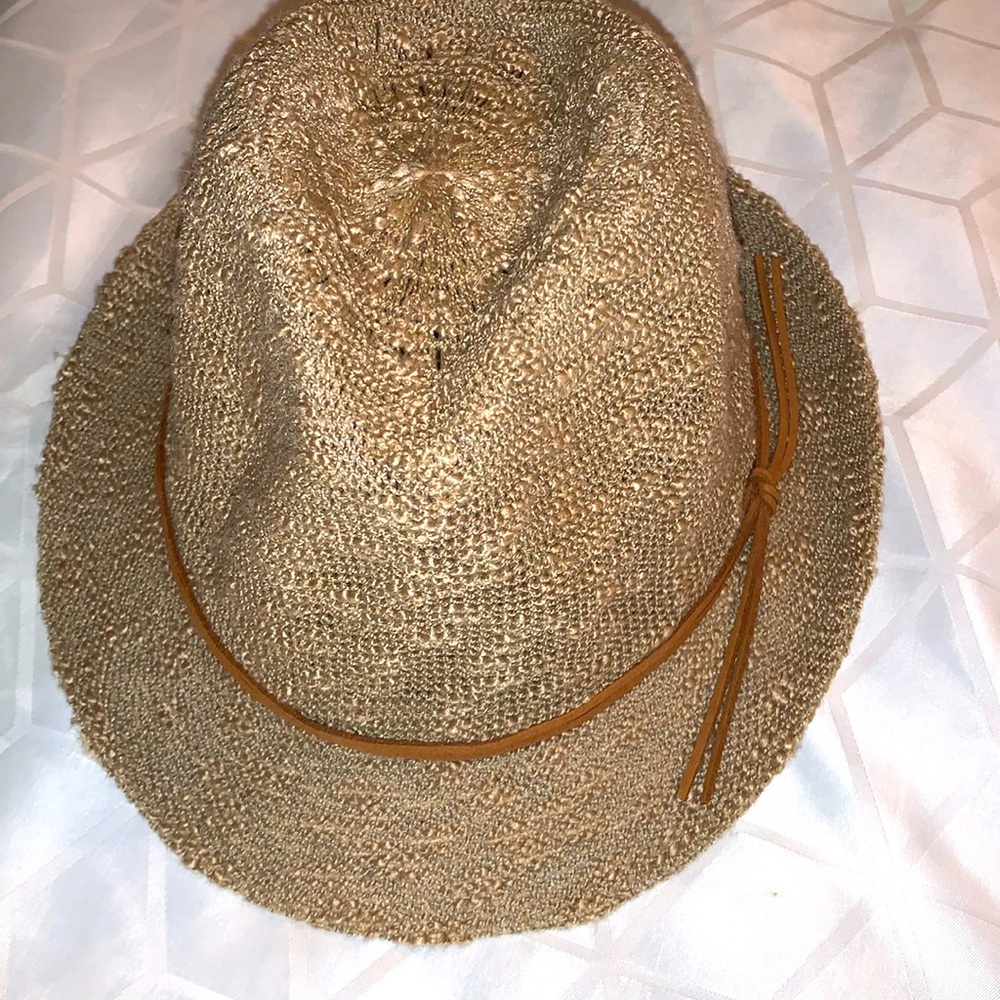 HAT 🎩